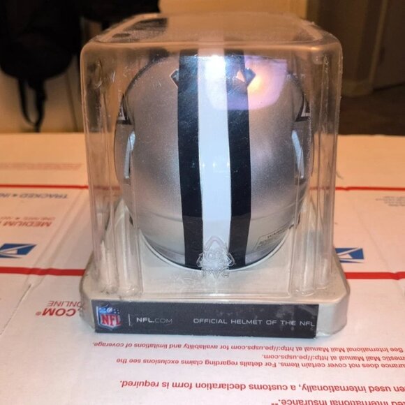 Dallas Cowboys 2012 Riddell NFL Speed Throwback Mini Helmet Licensed -Brand NEW! - Picture 6 of 7